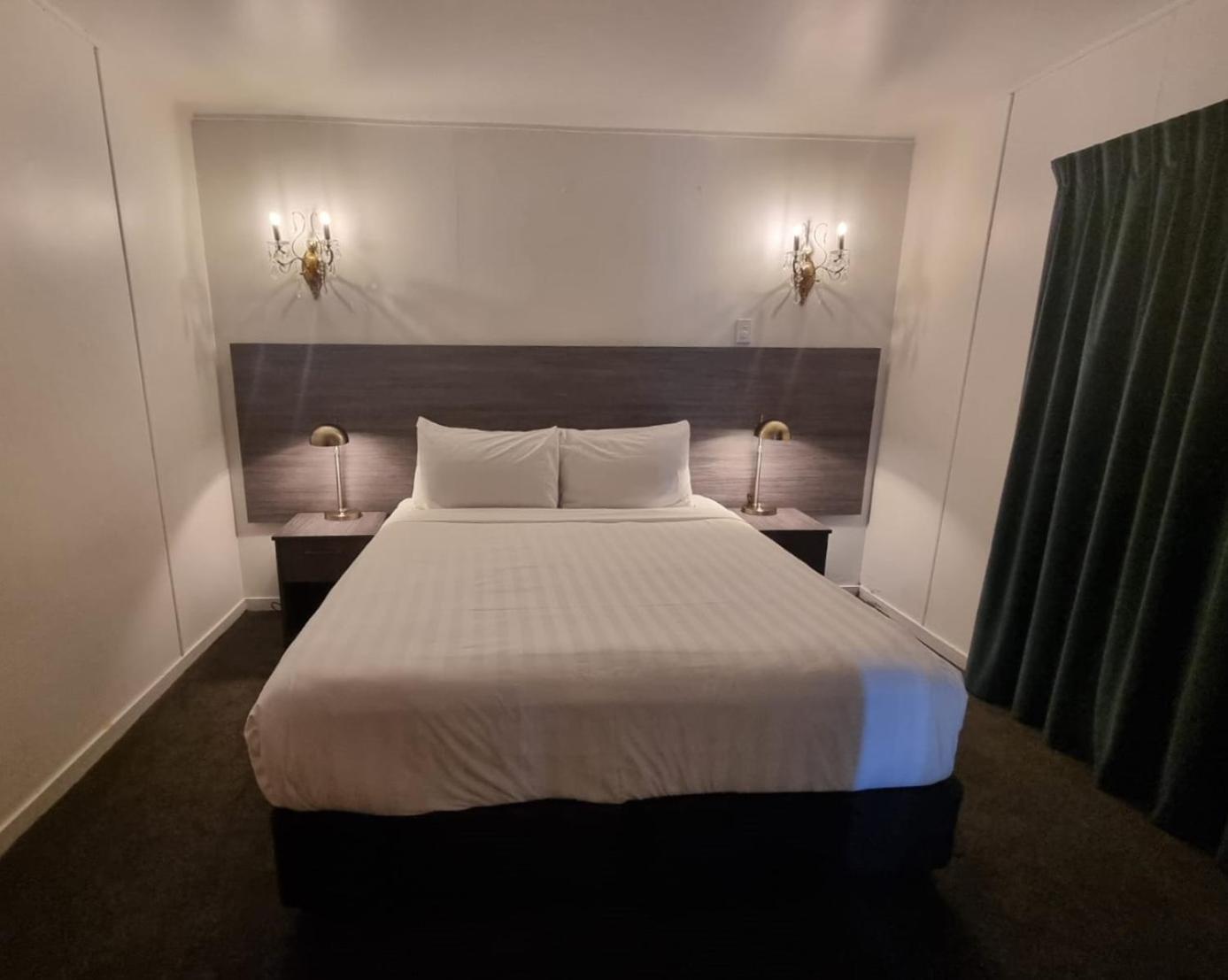 Lakeview Colonial House Куийнстаун Екстериор снимка