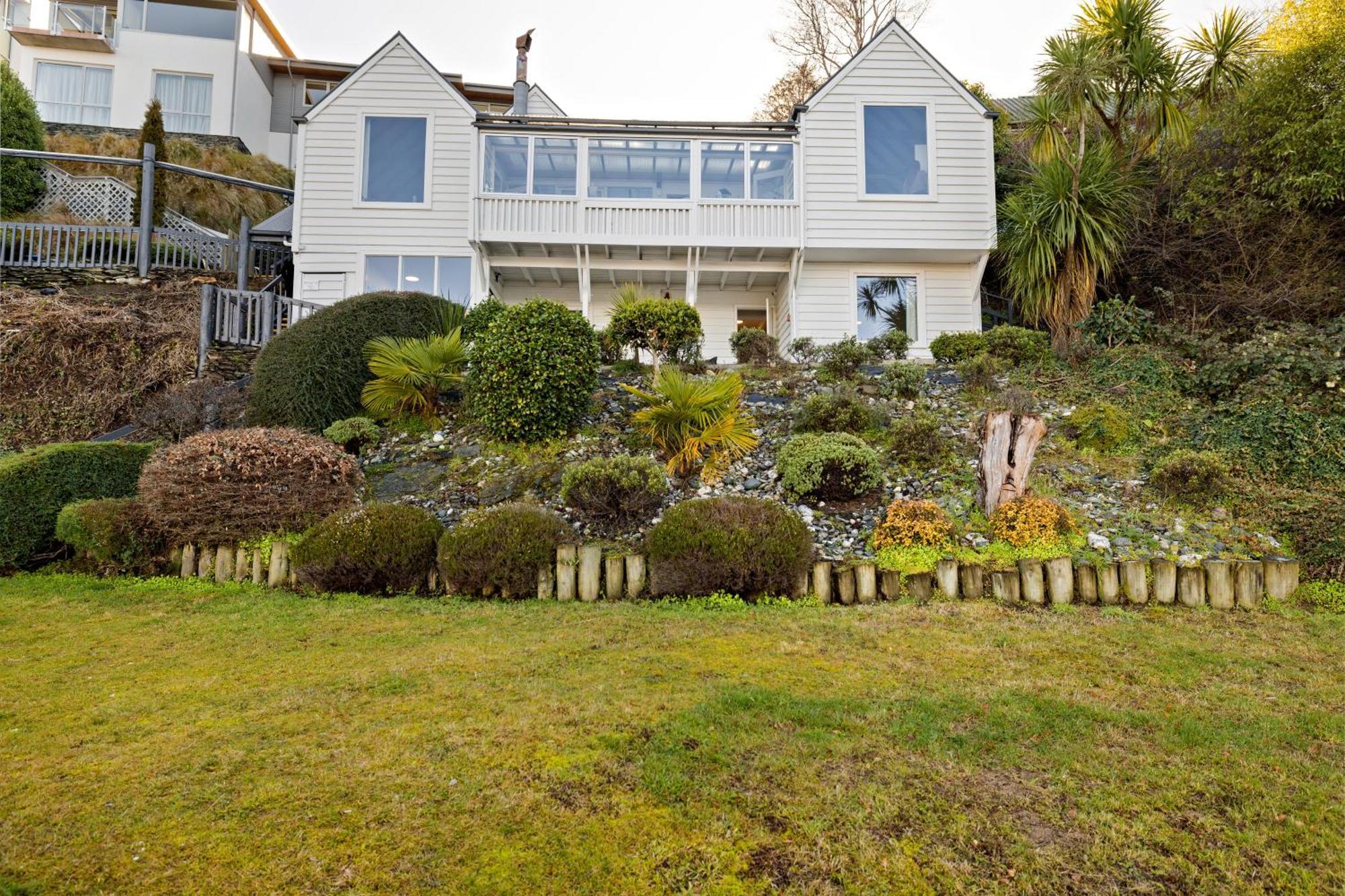Lakeview Colonial House Куийнстаун Екстериор снимка