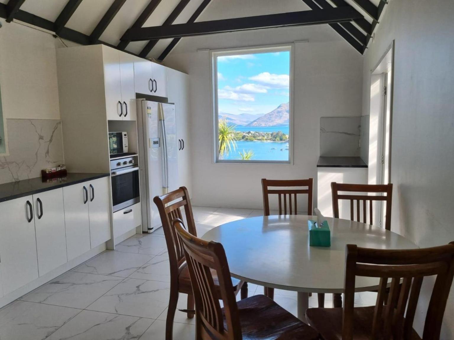 Lakeview Colonial House Куийнстаун Екстериор снимка