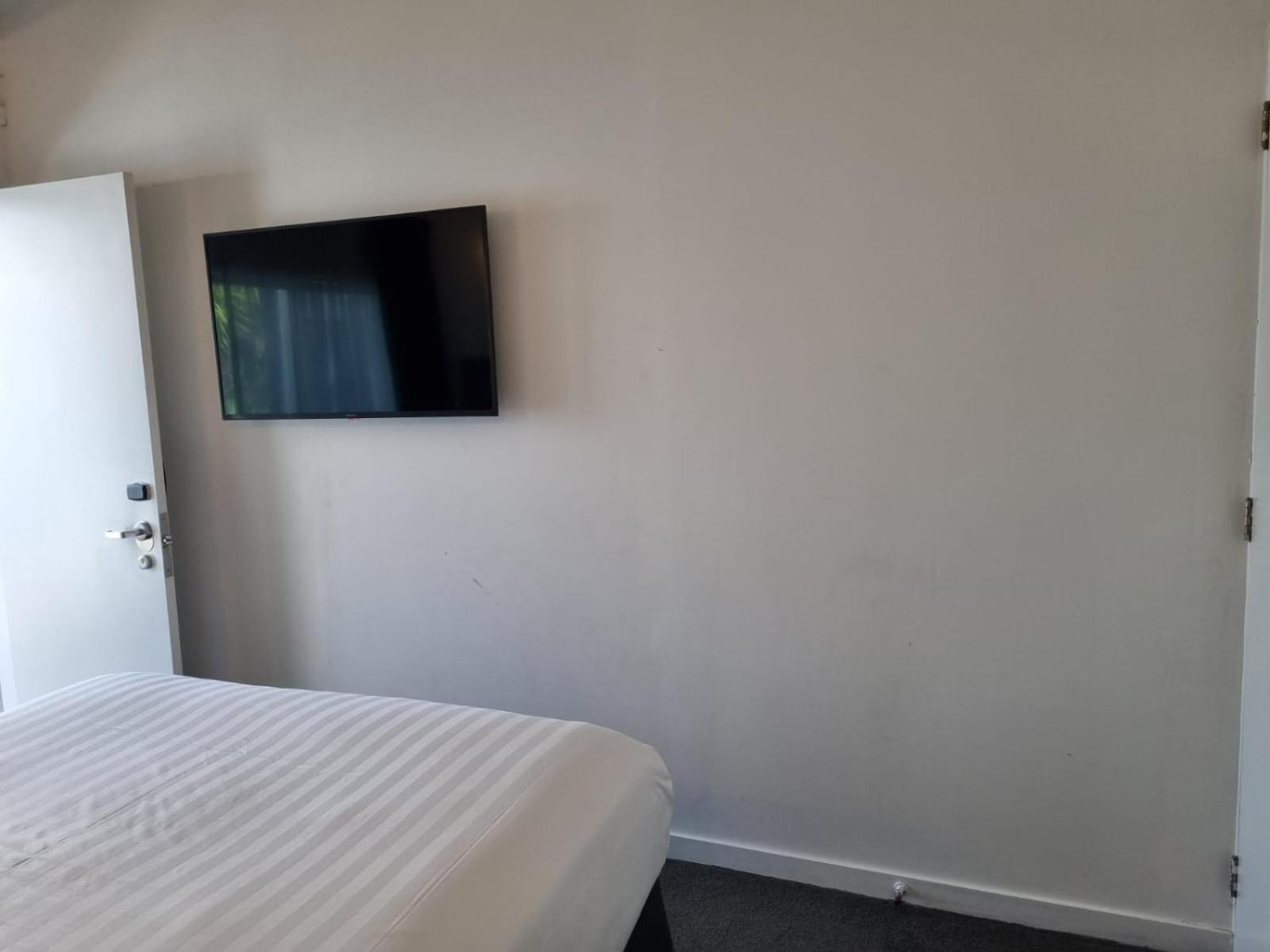 Lakeview Colonial House Куийнстаун Екстериор снимка